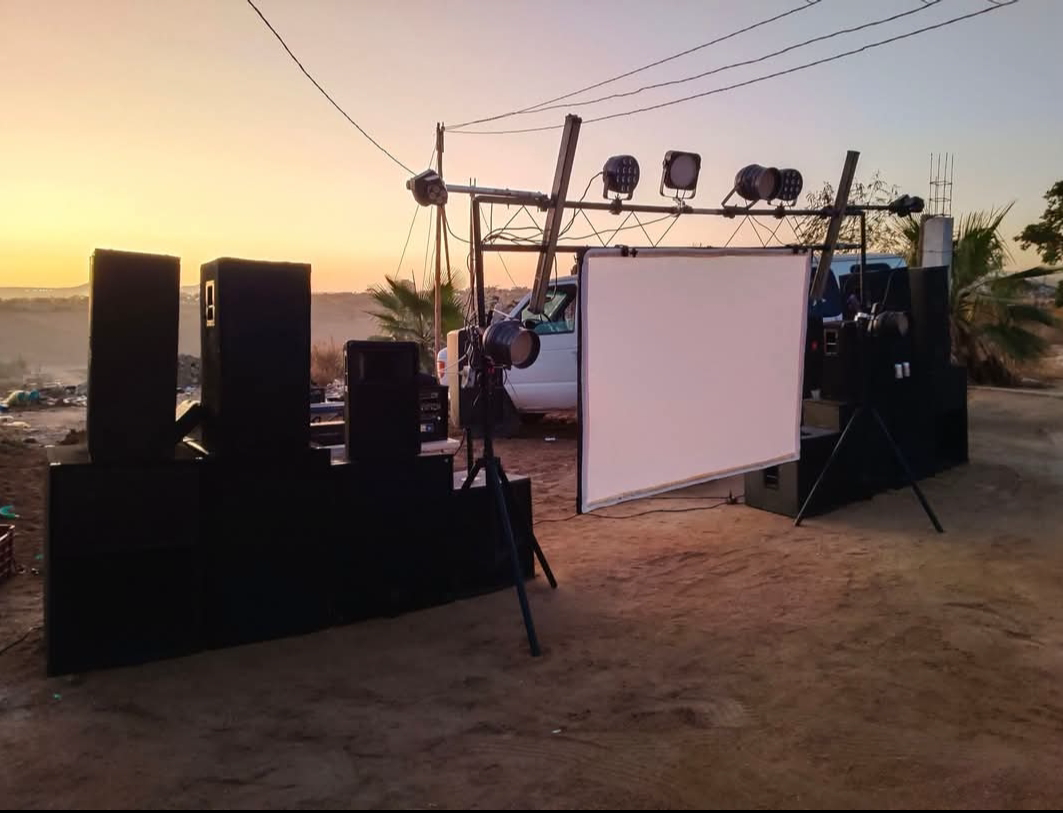 Montaje de audio e iluminación para evento